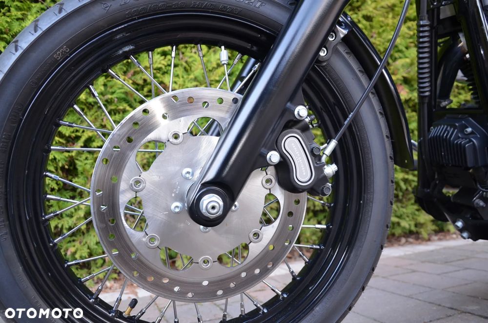 Harley-Davidson Dyna Street Bob - 22