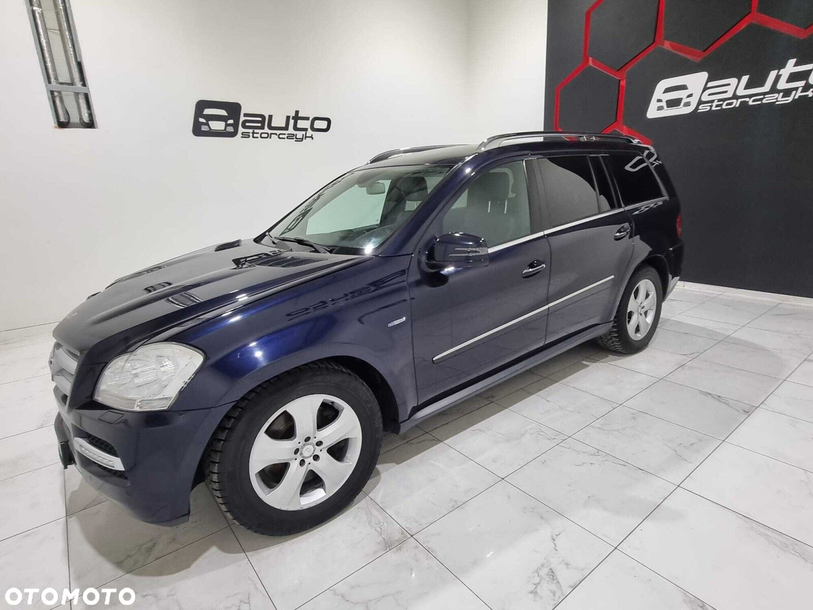 Mercedes-Benz GL - 4