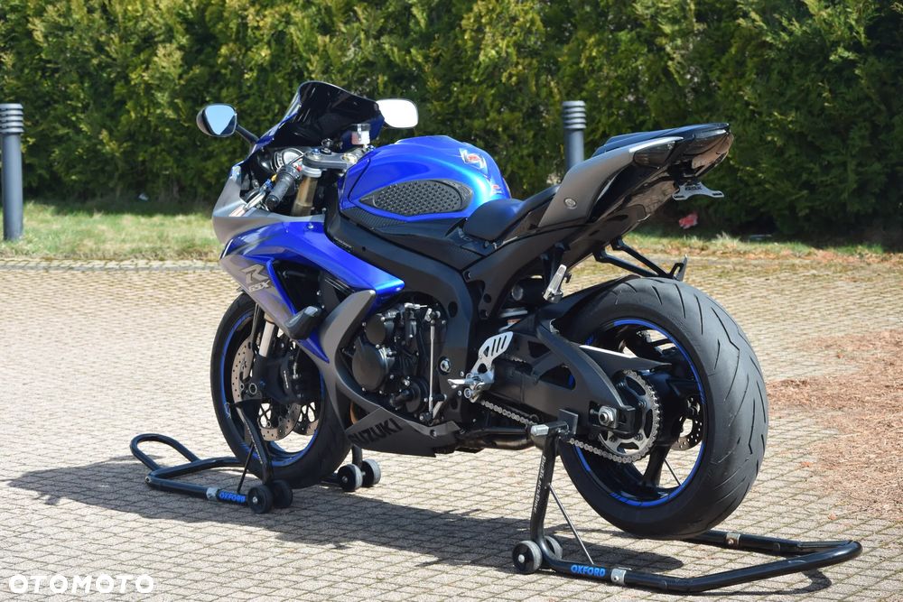 Suzuki GSX-R - 10