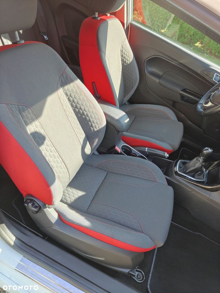 Ford Festiva - 6