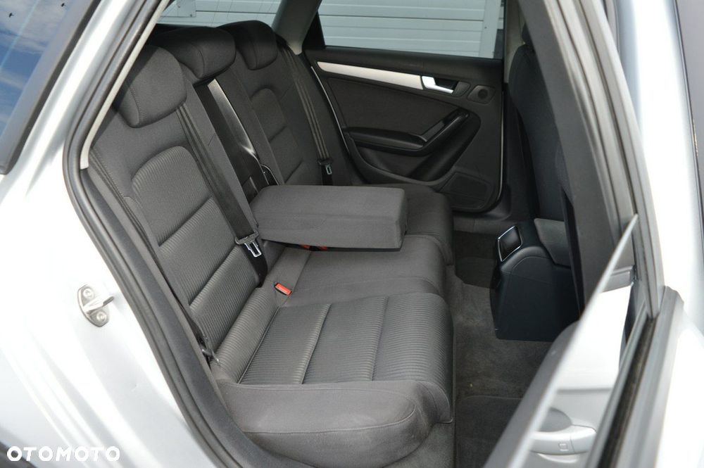 Audi A4 Avant 2.0 TDI - 28