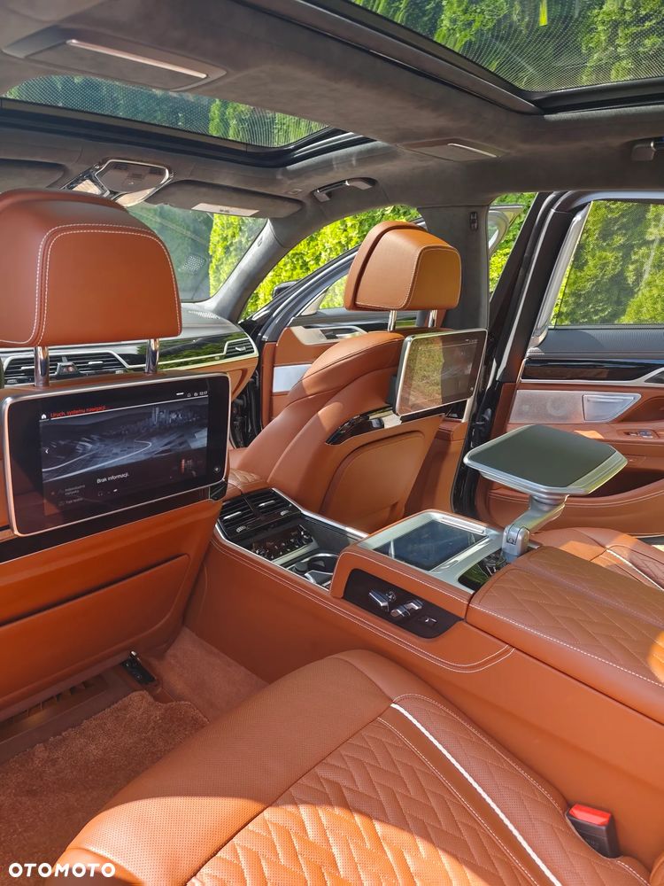BMW Seria 7 750Li xDrive - 3