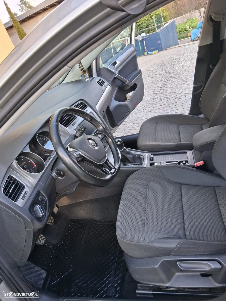 VW Golf 1.6 TDi BlueMotion Confortline - 5