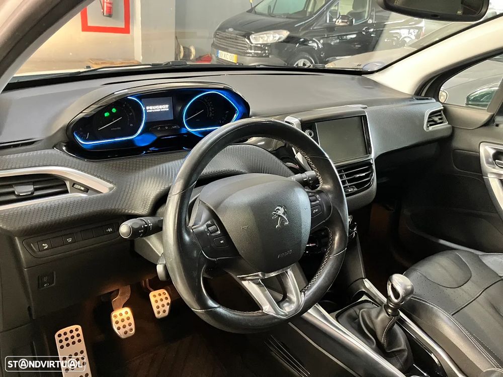 Peugeot 2008 1.6 e-HDi Allure - 11