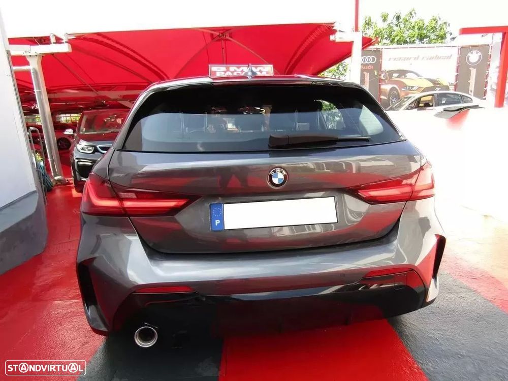 BMW 116 d Pack Desportivo M foto 5