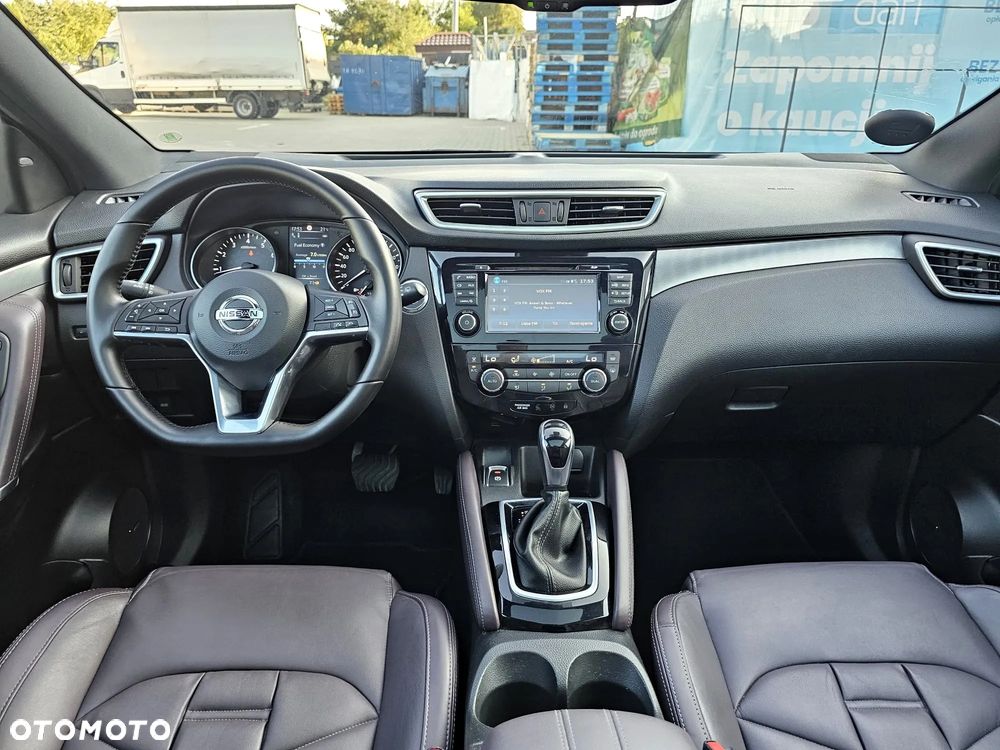 Nissan Qashqai 1.2 DIG-T Xtronic TEKNA+ - 25