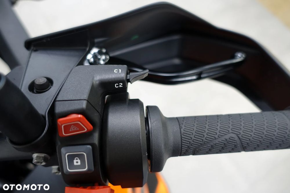 KTM Super Adventure - 16