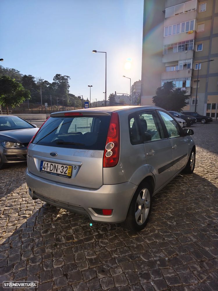 Ford Fiesta 1.25 Trend - 2