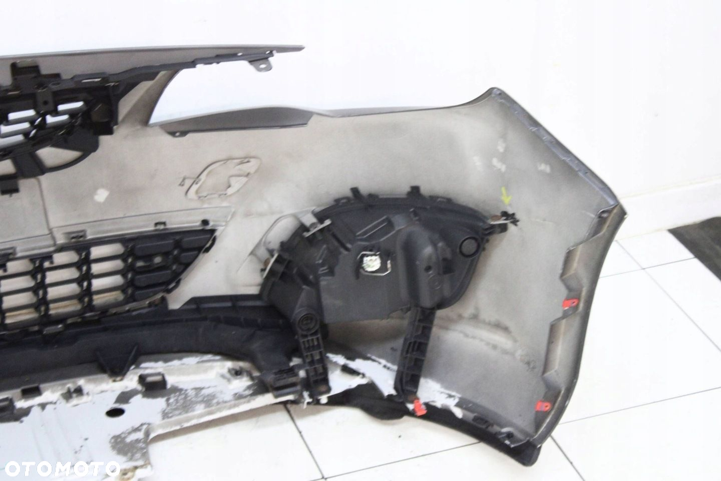 OPEL ASTRA IV J 2009R- ZDERZAK PRZÓD PRZEDNI Z177 - KOD LAKIERU - 8
