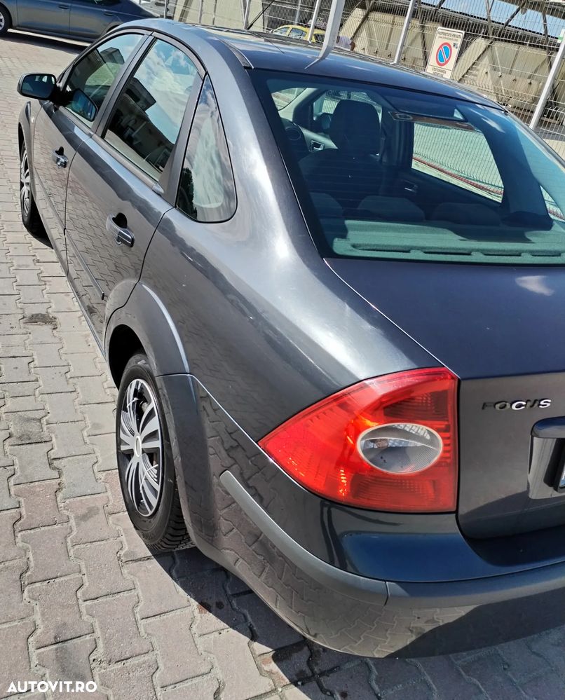 Ford Focus 1.6 Trend - 2