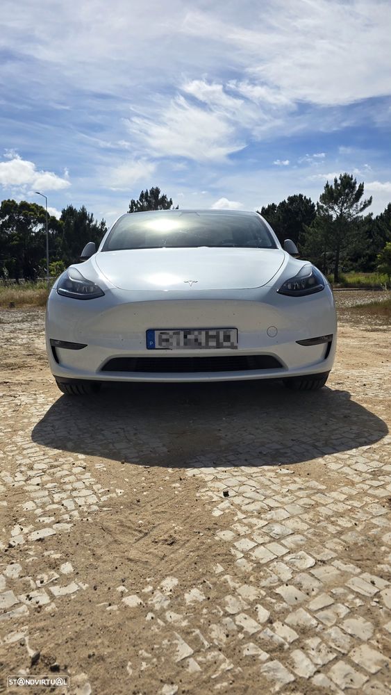 Tesla Model Y Performance Dual Motor AWD - 2