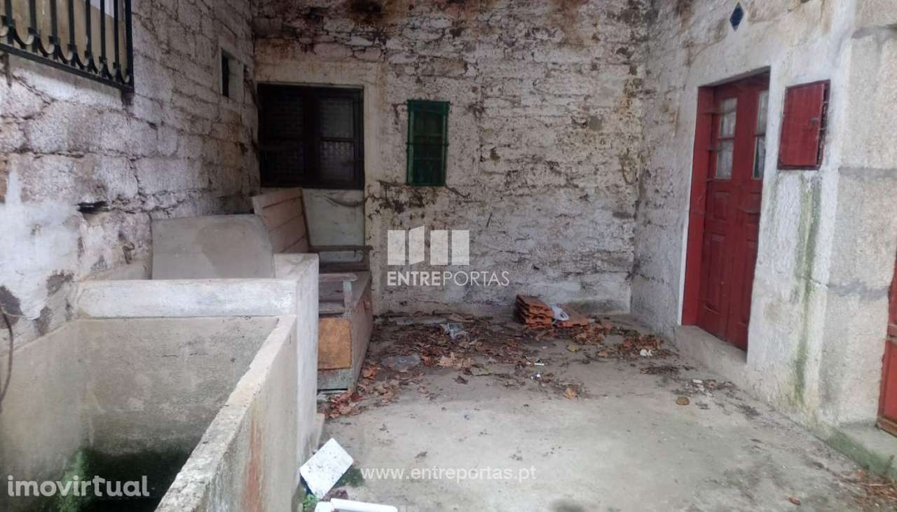 Venda Moradia de pedra para restauro, Gestaçô, Baião - Grande imagem: 4/31