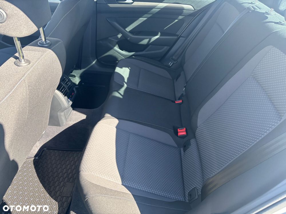 Volkswagen Passat 1.4 TSI BMT Comfortline - 20