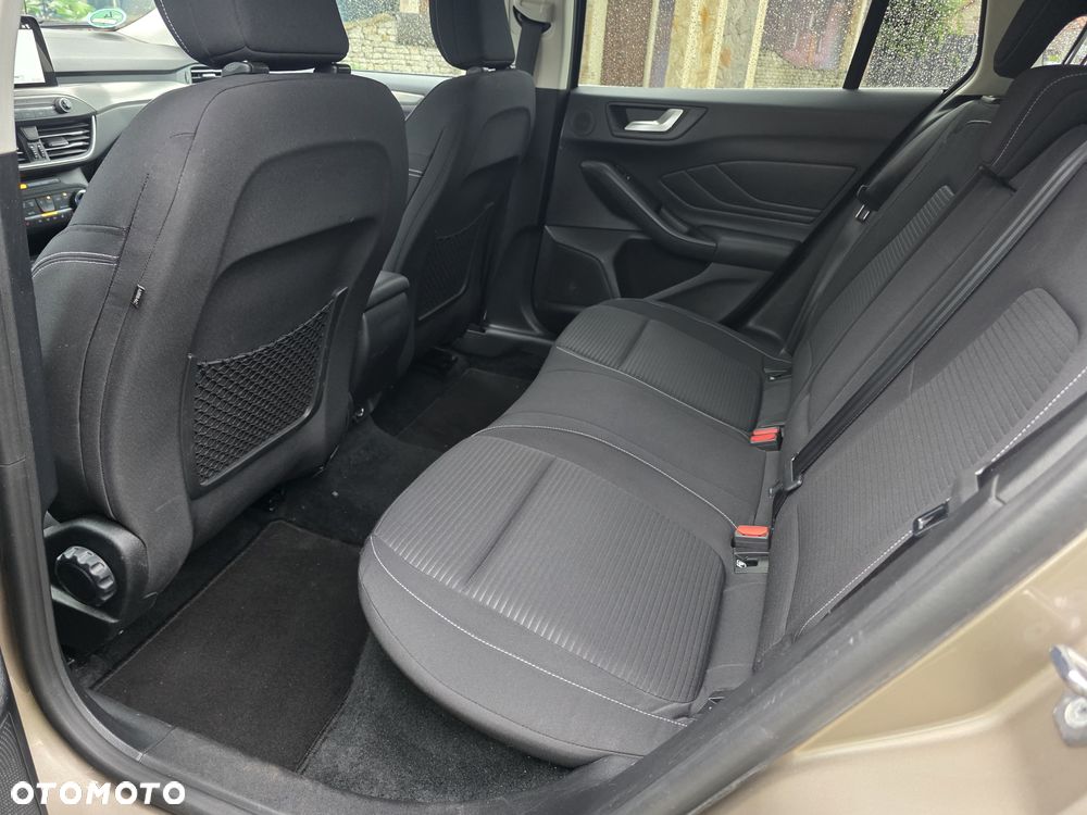Ford Focus 1.0 EcoBoost STart-Stopp-System TITANIUM X - 24
