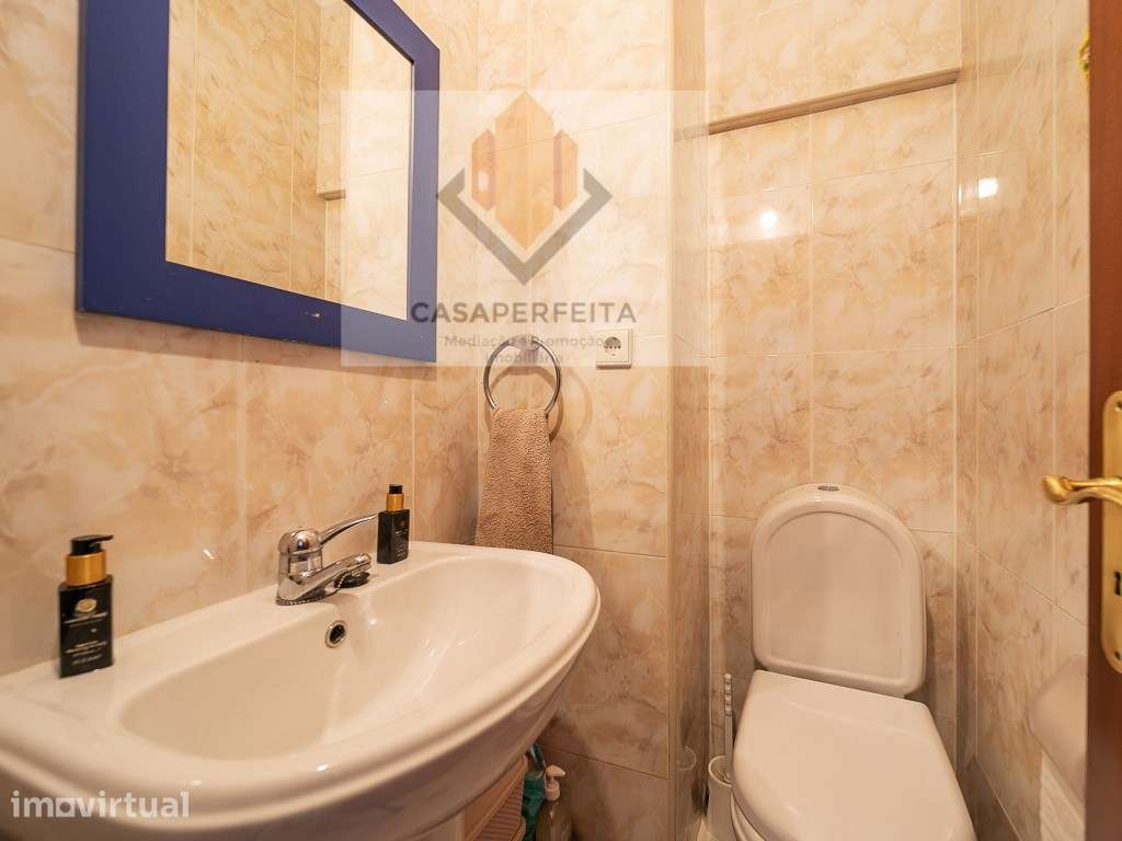 Fantástico Apartamento T2 Duplex com Varanda e 2 Lugares de Garagem... - Grande imagem: 5/37