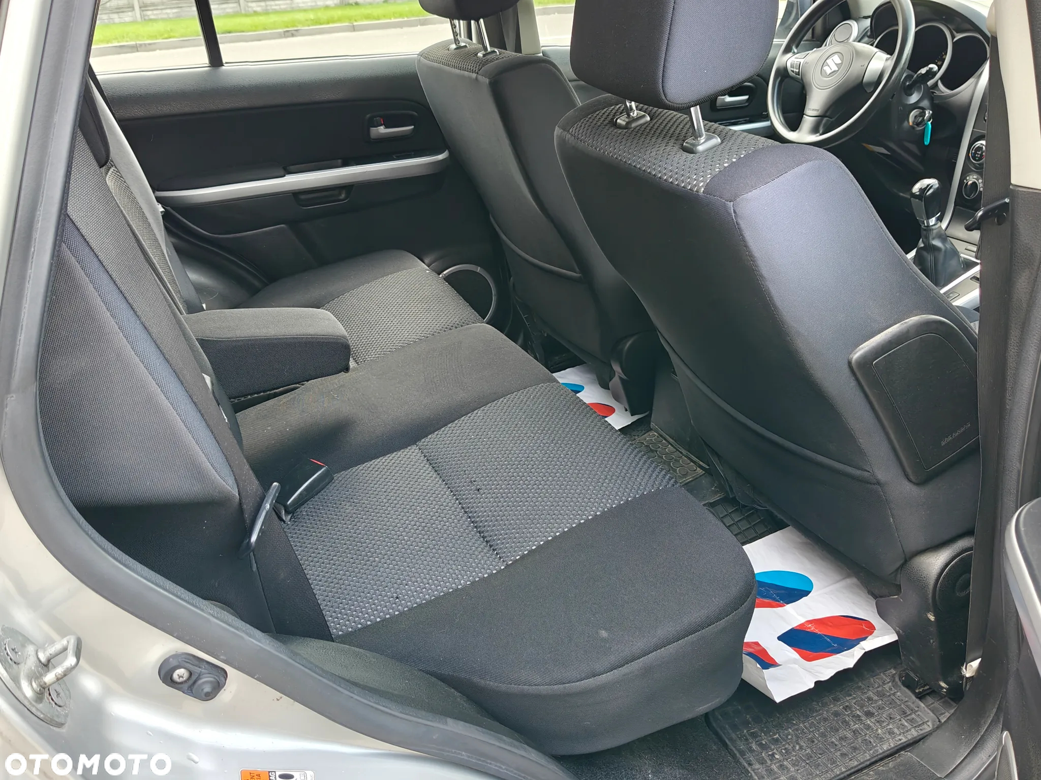 Suzuki Grand Vitara 2.0 - 16