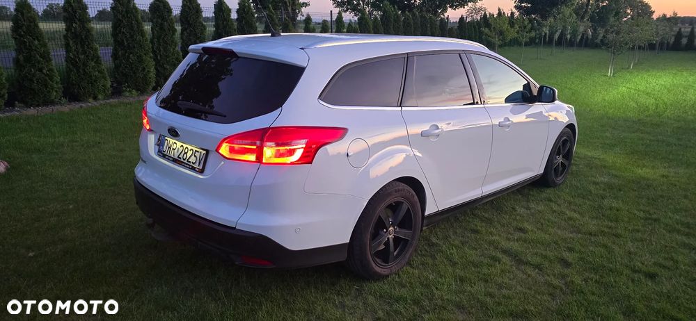 Ford Focus 1.0 EcoBoost Titanium - 4