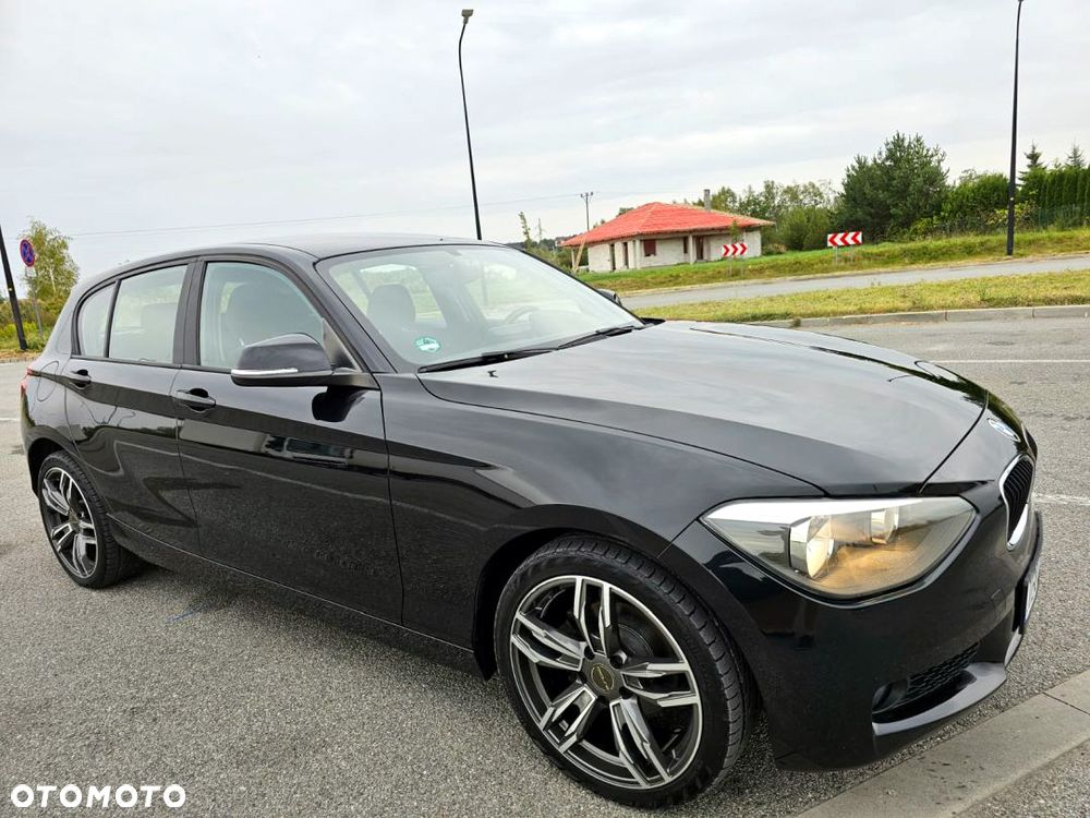 BMW Seria 1 114i - 12