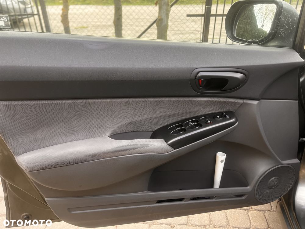 Honda Civic 1.8 Comfort - 16