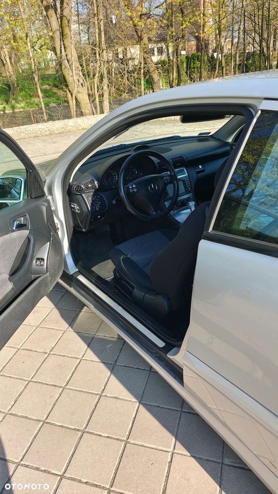 Mercedes-Benz Klasa C 220 CDI Automatik - 17