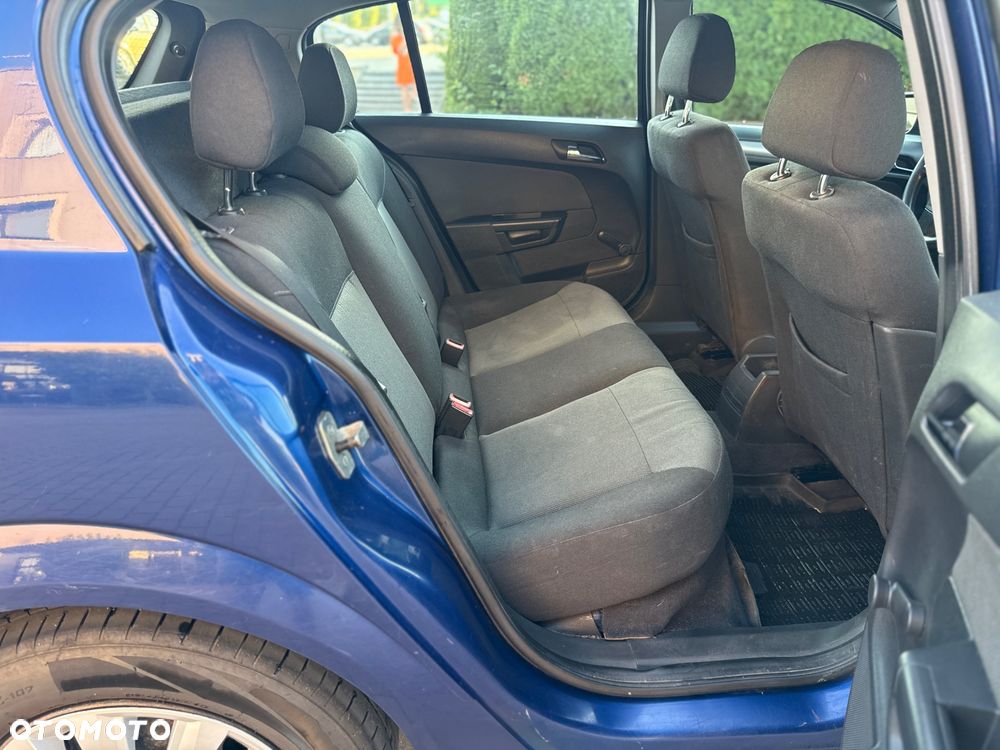 Opel Astra 1.4 Cosmo - 17