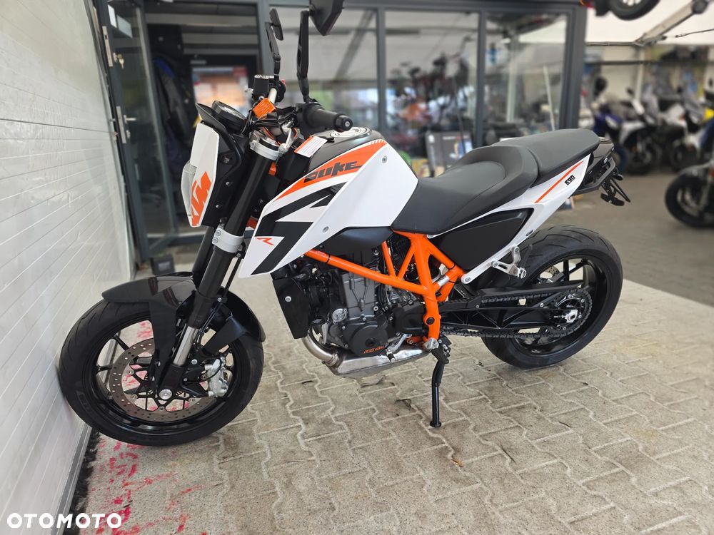 KTM Duke - 19