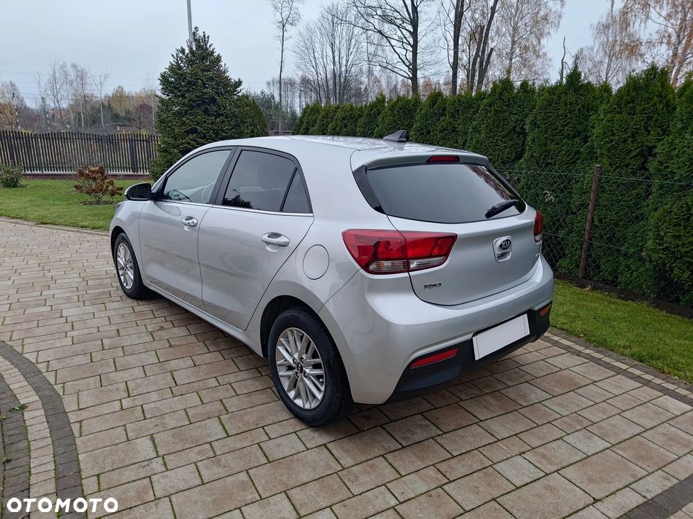 Kia Rio - 3