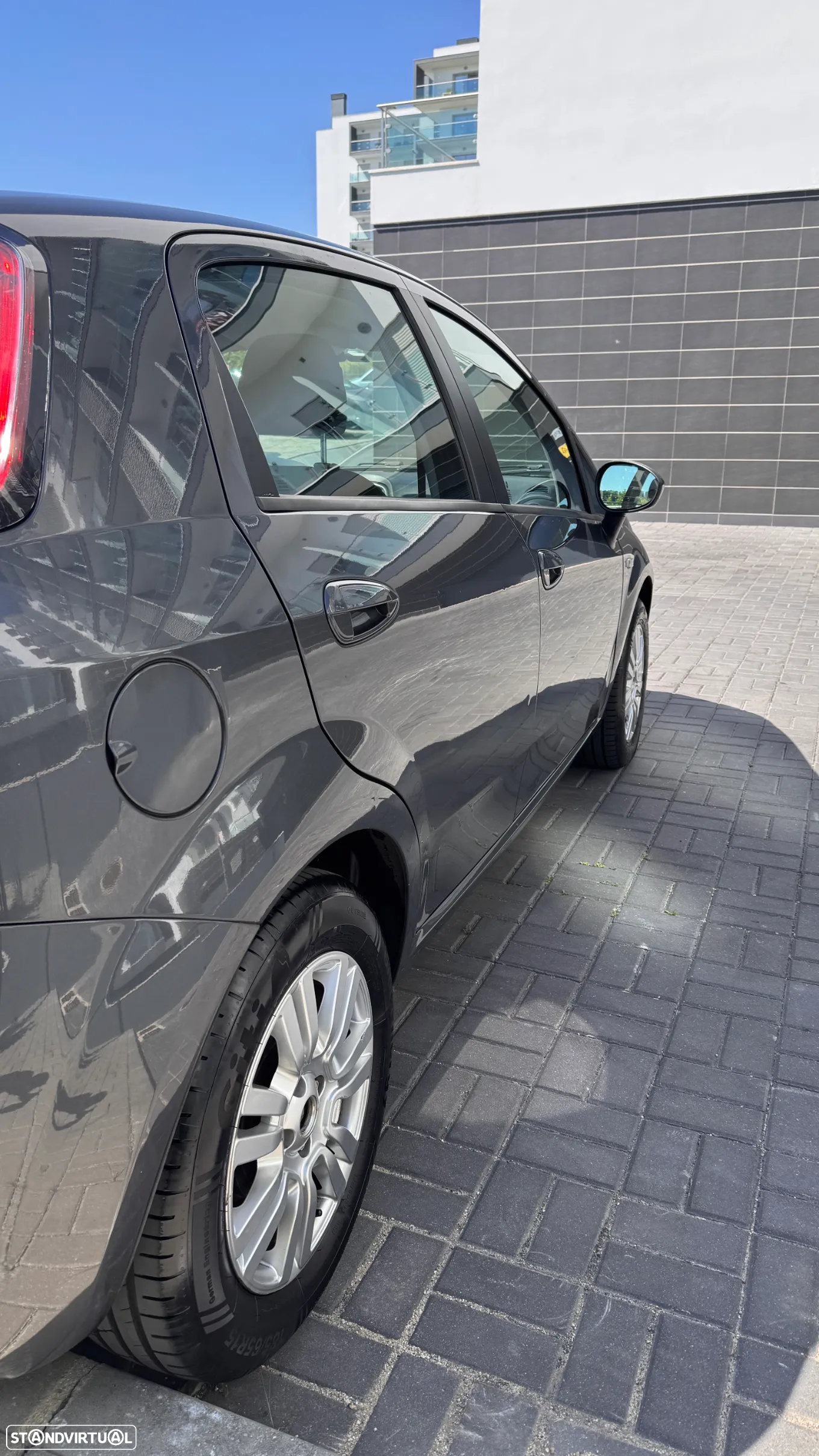 Fiat Punto 1.2 Young II S&S - 3