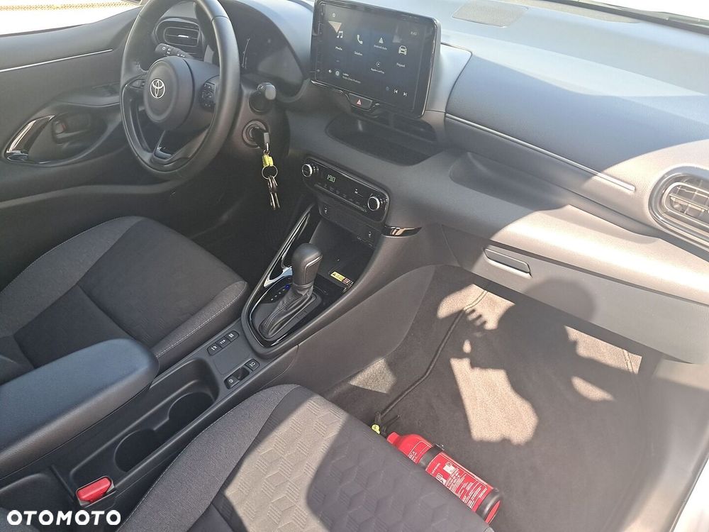 Toyota Yaris Hybrid 1.5 Style - 10