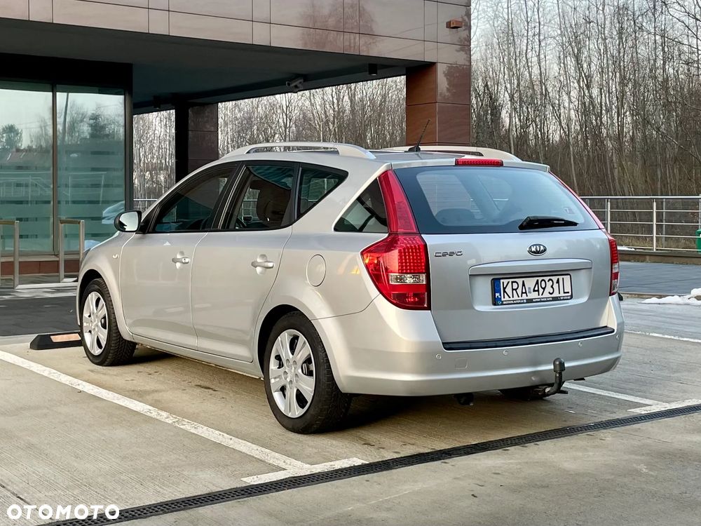 Kia Ceed - 19
