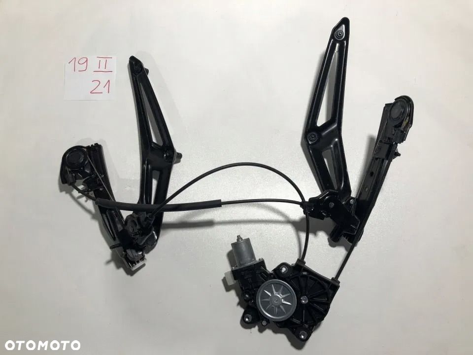 Yamaha T-Max mechanizm podnoszenia szyby - 6
