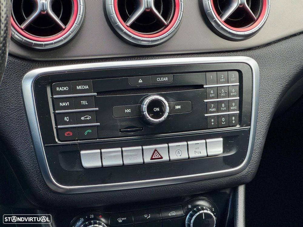 Mercedes-Benz CLA 180 d AMG Line - 37