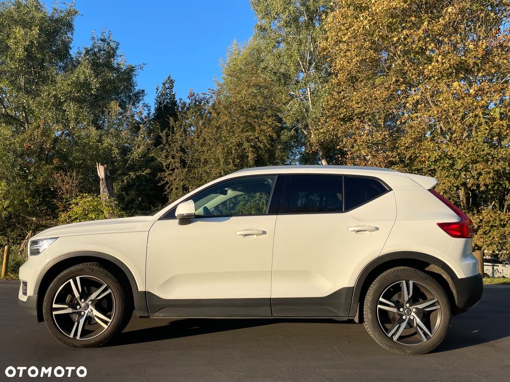 Volvo XC 40 D4 AWD Momentum Pro - 5