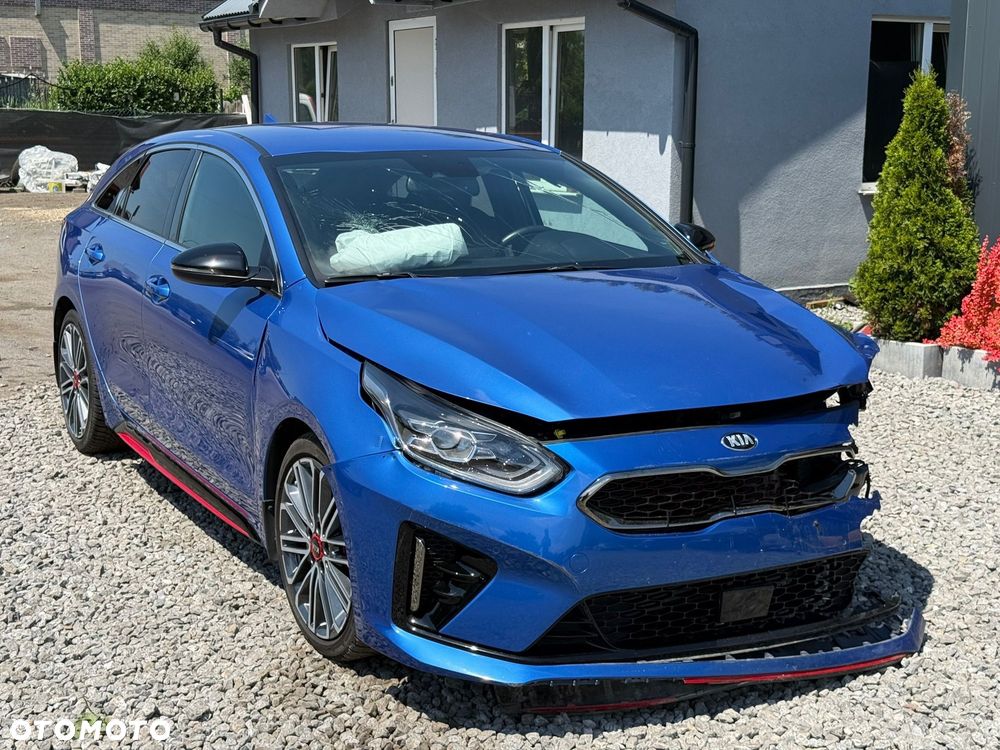 Kia ProCeed - 15