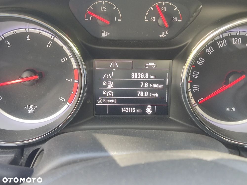 Opel Astra 1.4 Turbo Innovation - 24