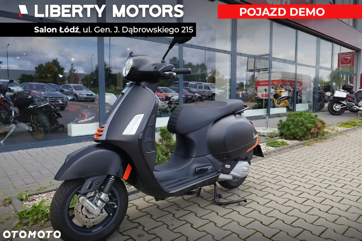 Vespa GTS - 8