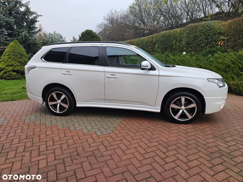 Mitsubishi Outlander 2.0 2WD Plus - 7