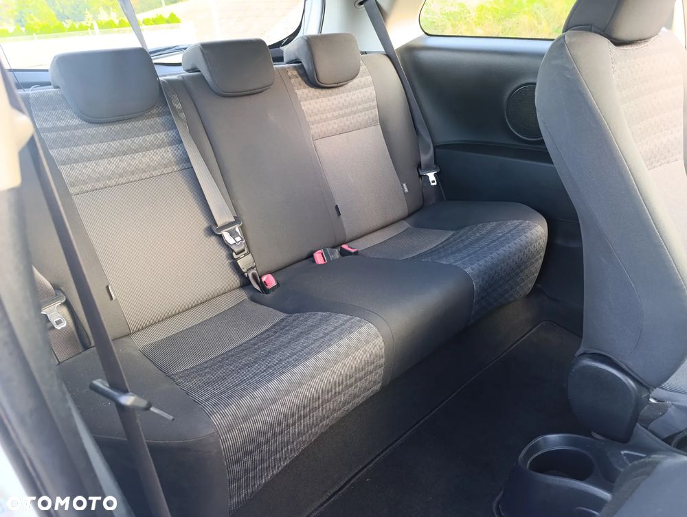 Toyota Yaris 1.0 Active EU6 - 22