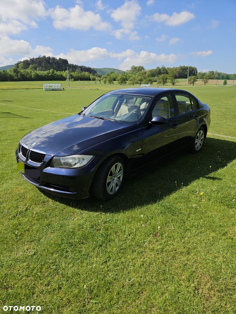BMW Seria 3 318i - 2