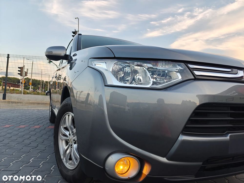 Mitsubishi Outlander 2.2 DI-D 2WD Invite - 17
