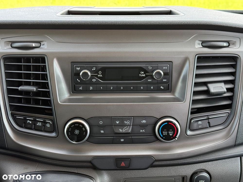 Ford Transit - 28