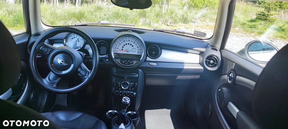 MINI Clubman Cooper D - 10