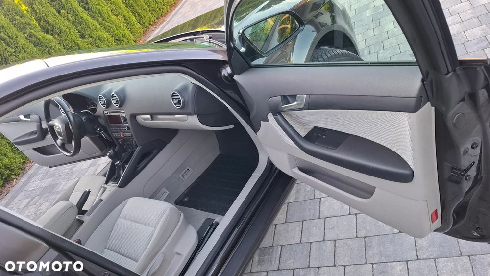 Audi A3 Sportback 1.6 Ambition - 16