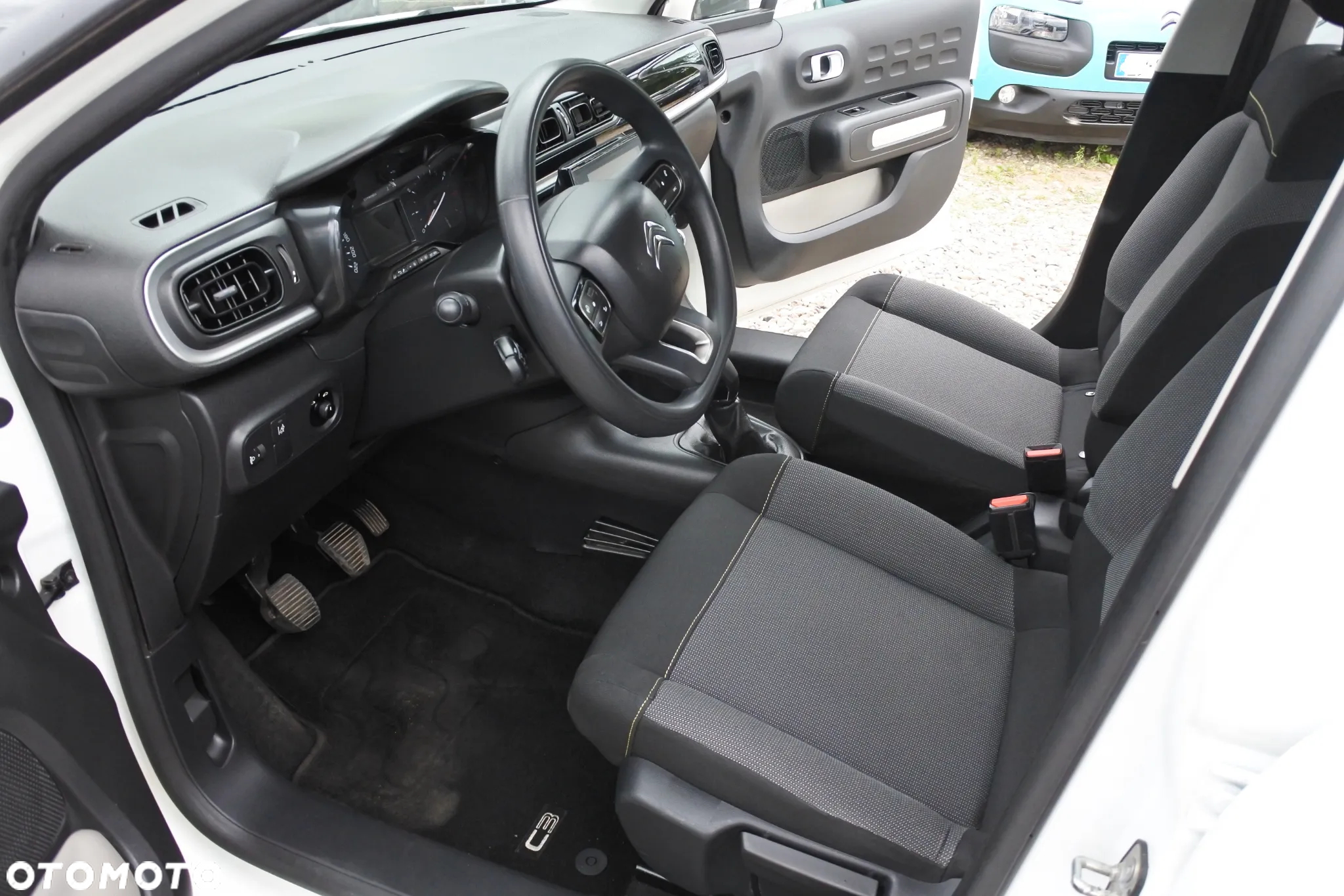 Citroën C3 1.2 PureTech Shine - 9