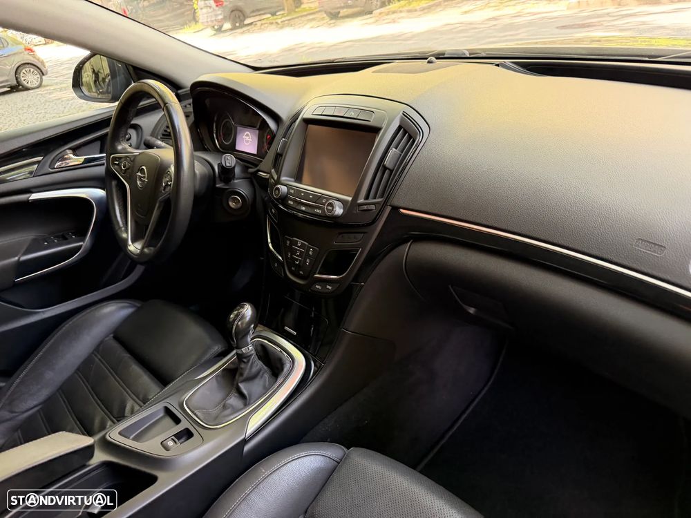 Opel Insignia Sports Tourer 1.6 CDTi Cosmo S/S J17 - 19