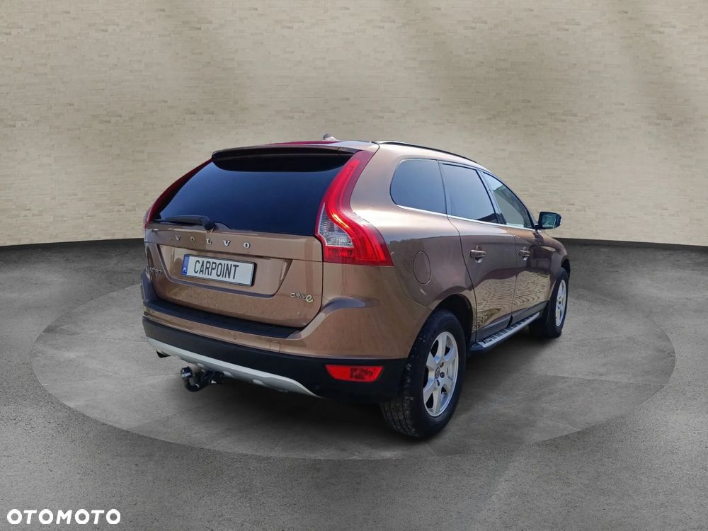 Volvo XC 60 DRIVe R Design - 4
