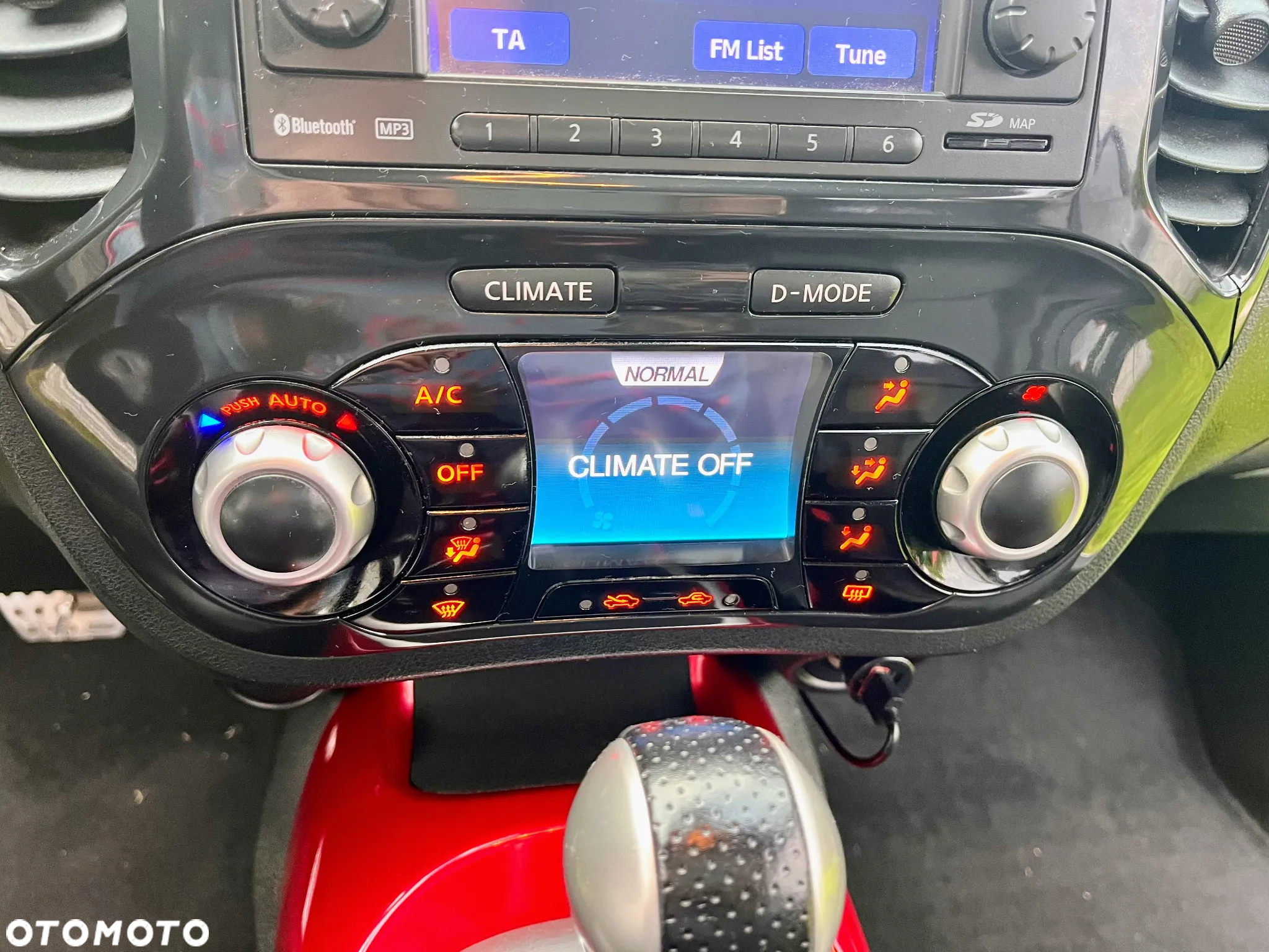 Nissan Juke 1.6 T Tekna 4x4 - 16