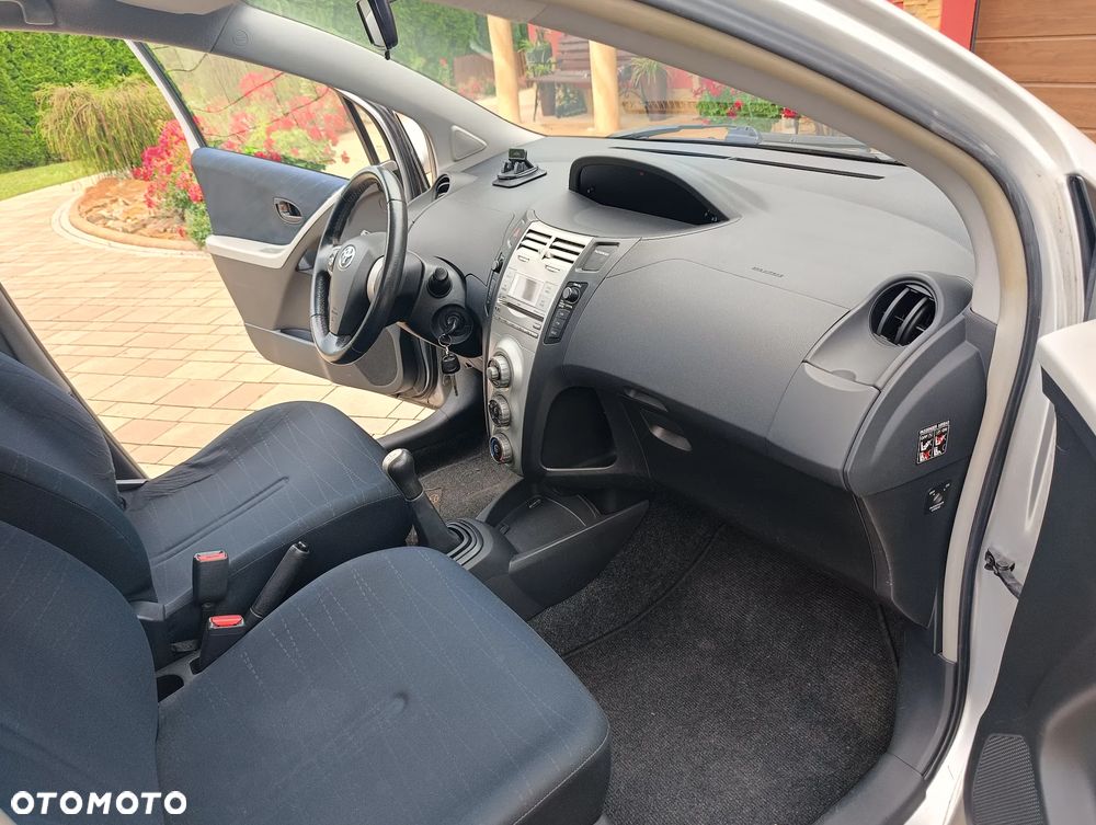 Toyota Yaris 1.0 VVT-i - 34