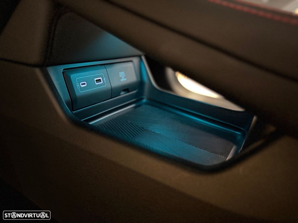 Xpeng P7i AWD Wing Edition - 33