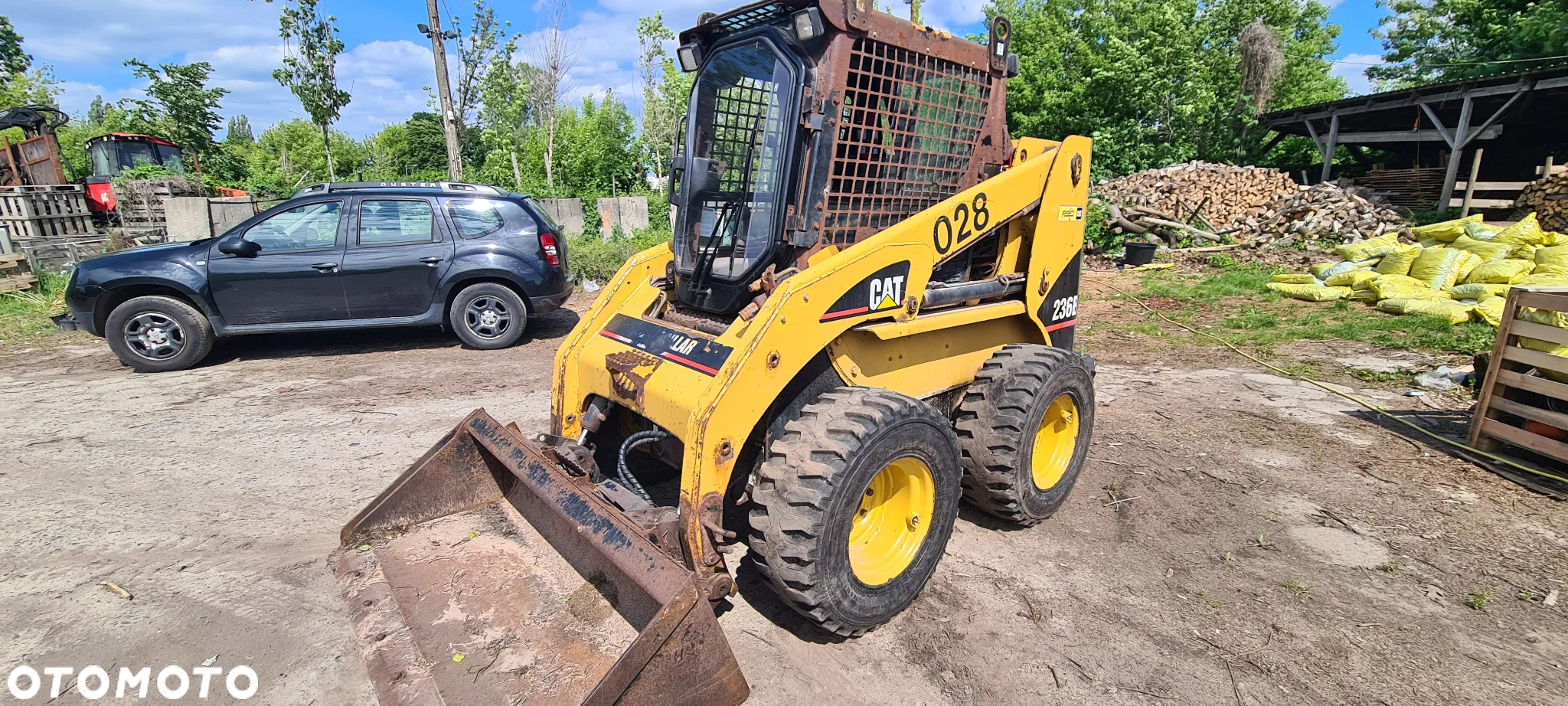 Caterpillar CAT 236B - 2